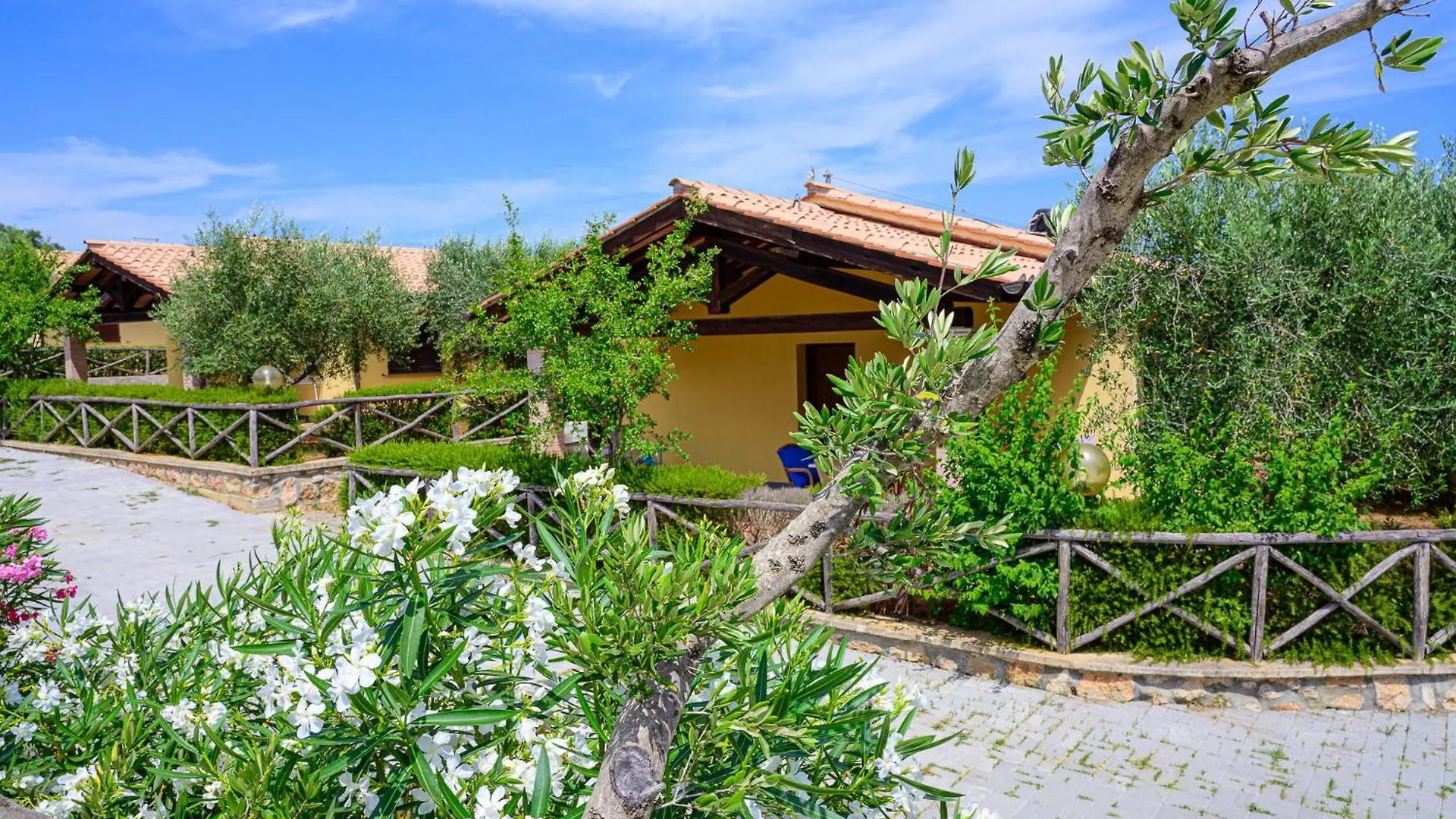 ***  Resort Capalbio Italia